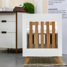 Afbeelding in Gallery-weergave laden, Ledikant eikenhout